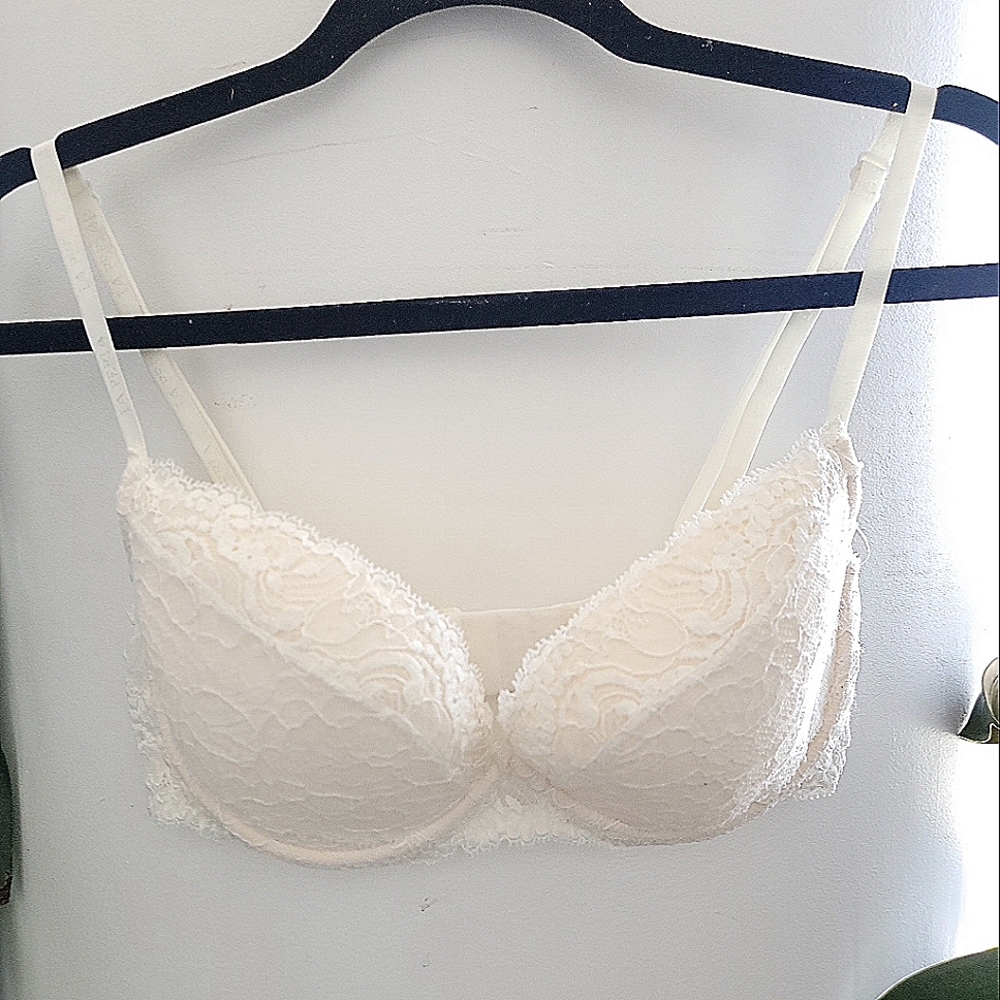 NWOT La Perla White Lace Underwired Bra